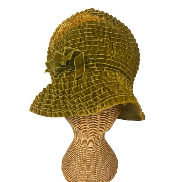 Mr. John Jr. Womens Union Made Velvet Bucket Hat - Picture 1 of 8
